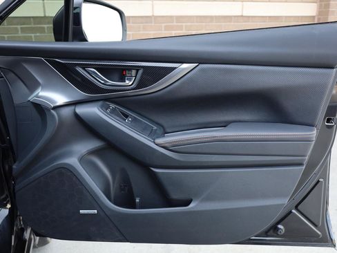 Used 2020 Subaru Crosstrek 2.0i Limited w/ Moonroof Package w/Navigation AWD/4WD image 29
