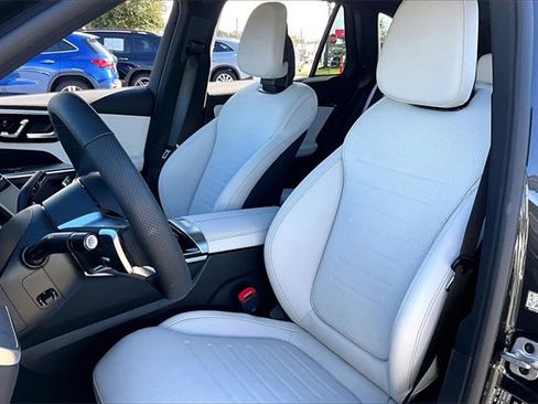 New 2026 Mercedes-Benz GLC 300 image 8