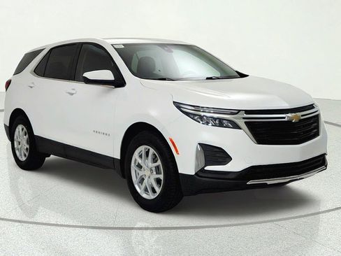 Used 2022 Chevrolet Equinox LT FWD image 1