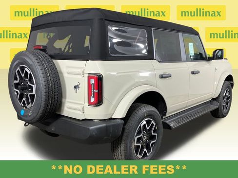 New 2026 Ford Bronco Outer Banks image 4