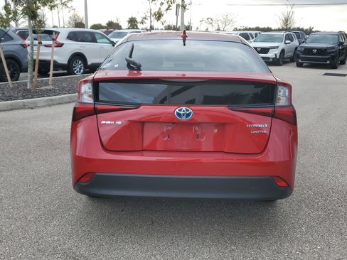 Used 2022 Toyota Prius LE image 5