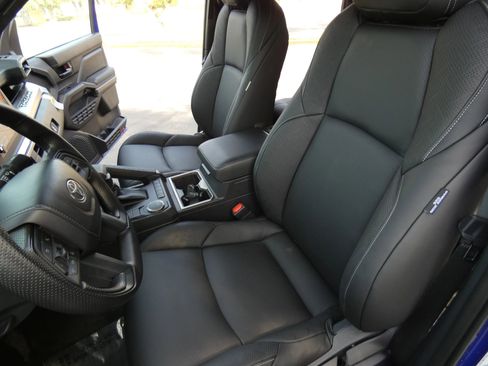 Used 2025 Toyota Tacoma SR5 image 63