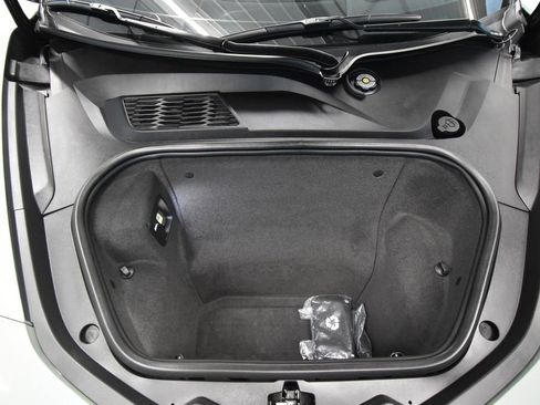 Used 2024 Chevrolet Corvette Stingray Preferred Cpe w/ Battery Protection Package image 31