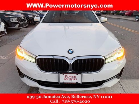 Used 2022 BMW 530i xDrive w/ Convenience Package image 2