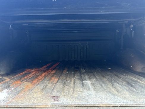 Used 2017 Ford F150 Lariat w/ Equipment Group 502A Luxury image 6