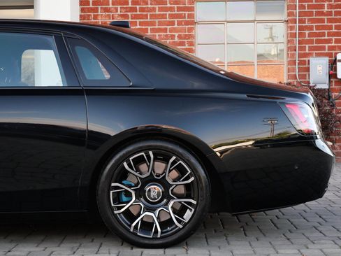 Used 2022 Rolls-Royce Ghost Black Badge image 24