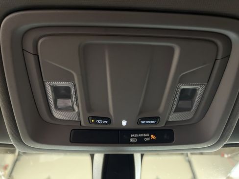 Used 2020 Chevrolet Silverado 1500 Custom Trail Boss w/ Custom Convenience Package image 22