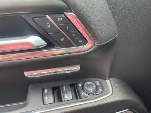 Used 2025 GMC Sierra 1500 Denali w/ Denali Reserve Package image 15