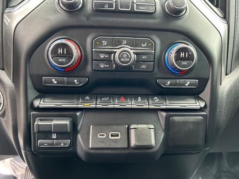 Used 2020 Chevrolet Silverado 1500 RST image 21