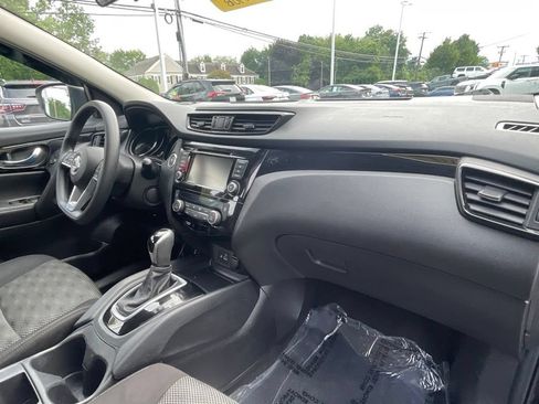 Used 2019 Nissan Rogue Sport SV AWD/4WD image 13