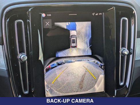 New 2026 Volvo XC40 B5 Plus w/ Protection Package Premier image 23