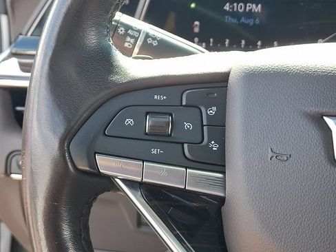 Used 2021 Cadillac Escalade Premium Luxury AWD/4WD image 22