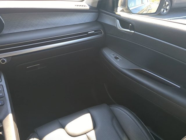 Used 2024 Hyundai Palisade Limited FWD image 16