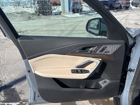 Used 2025 BMW X1 xDrive28i w/ Technology Package image 15