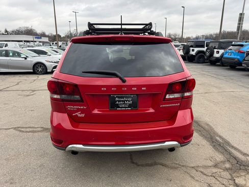 Used 2017 Dodge Journey Crossroad image 4