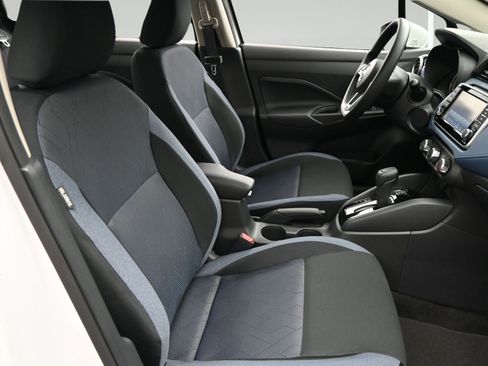 Certified 2025 Nissan Versa SV w/ Trunk Package FWD image 14