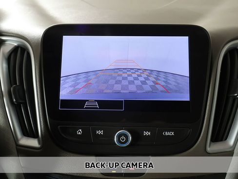 Used 2023 Chevrolet Malibu LT FWD image 4