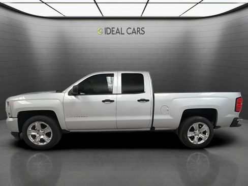 Used 2017 Chevrolet Silverado 1500 Custom w/ Custom Convenience Package RWD image 8