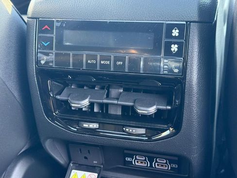 New 2025 Jeep Grand Cherokee L Limited w/ Luxury Tech Group II AWD/4WD image 11