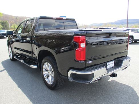 Used 2022 Chevrolet Silverado 1500 LTZ w/ LPO, Dark Essentials Package AWD/4WD image 7