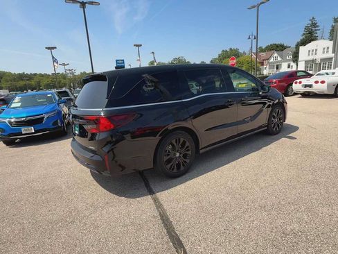 Used 2025 Honda Odyssey Sport-L image 8