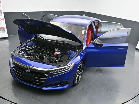 Used 2022 Honda Accord Sport image 40