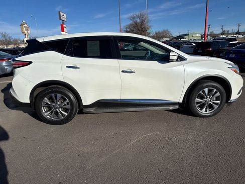Used 2017 Nissan Murano S w/ Navigation Package image 8