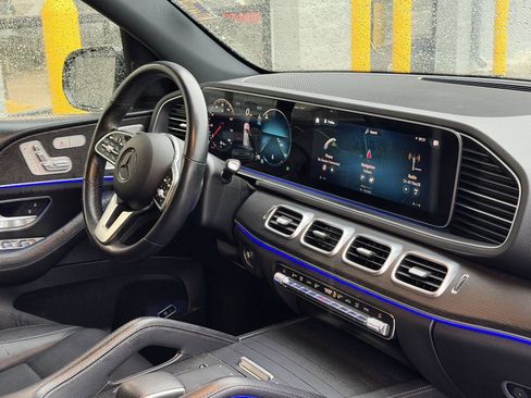 Used 2023 Mercedes-Benz GLE 350 4MATIC w/ AMG Line Exterior image 46