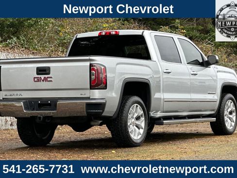 Used 2018 GMC Sierra 1500 SLT w/ SLT Premium Package image 4
