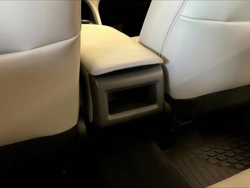 Used 2023 Toyota Camry SE image 36