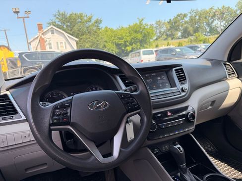 Used 2018 Hyundai Tucson SEL AWD/4WD image 14