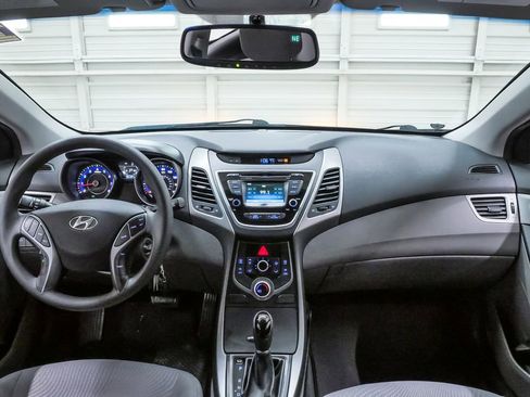 Used 2016 Hyundai Elantra SE w/ Option Group 02 image 15