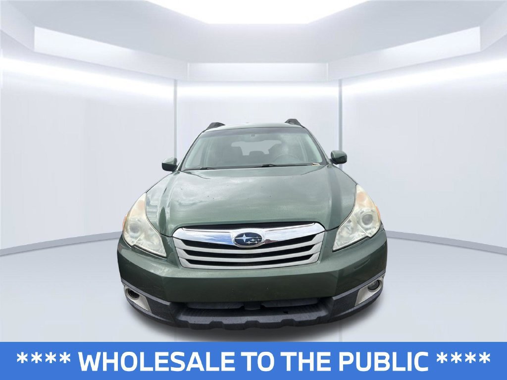 Used 2011 Subaru Outback 2.5i Premium w/ All-Weather Pkg AWD/4WD image 2