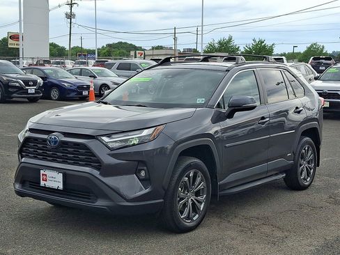 Used 2023 Toyota RAV4 XLE Premium AWD/4WD image 3
