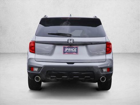 Used 2023 Honda Passport Elite image 6