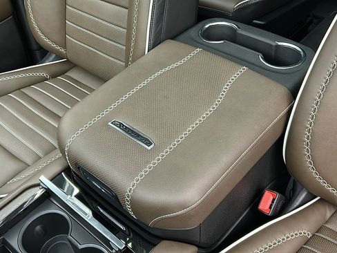 Used 2025 GMC Yukon XL Denali Ultimate image 23