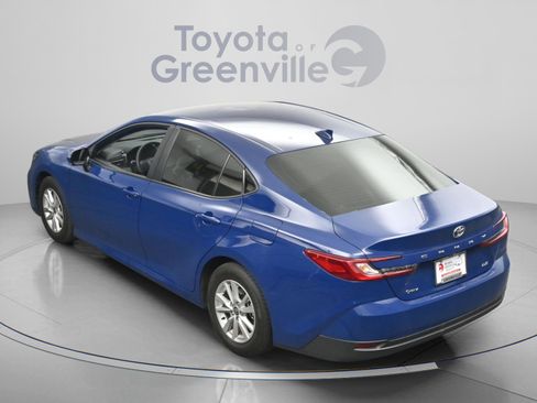 Certified 2025 Toyota Camry LE image 8