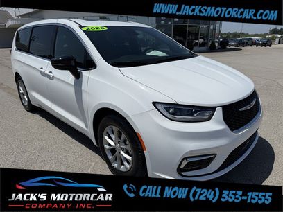 Used 2026 Chrysler Pacifica Limited