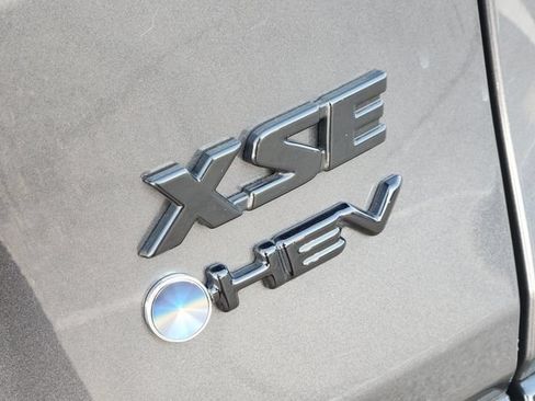 Used 2025 Toyota RAV4 XSE AWD/4WD image 6