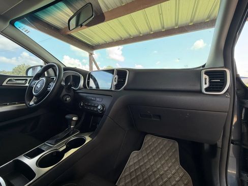 Used 2018 Kia Sportage LX FWD image 23