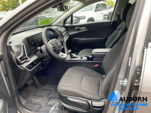 Used 2023 Kia Sportage LX FWD image 29