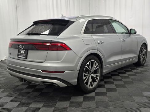Used 2024 Audi Q8 Prestige w/ Prestige Package image 6