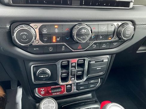 New 2026 Jeep Gladiator Mojave AWD/4WD image 20