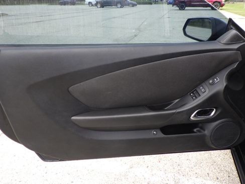 Used 2013 Chevrolet Camaro SS image 9
