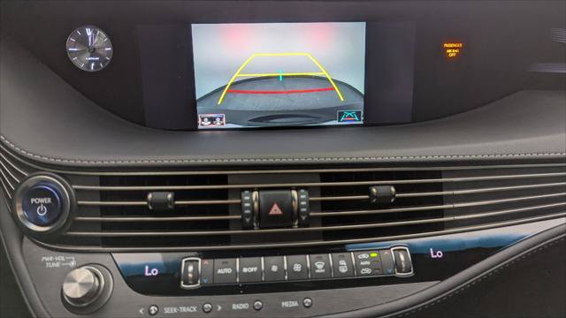 Used 2018 Lexus LS 500h AWD image 29