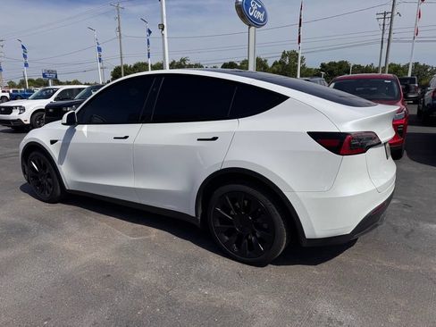 Used 2024 Tesla Model Y Long Range AWD/4WD image 5