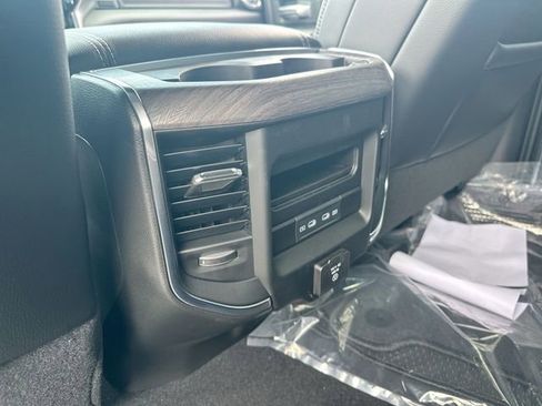 New 2026 RAM 2500 Laramie w/ Night Edition AWD/4WD image 24
