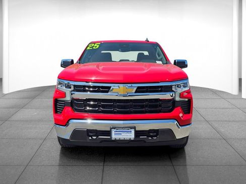 Used 2025 Chevrolet Silverado 1500 LT AWD/4WD image 2