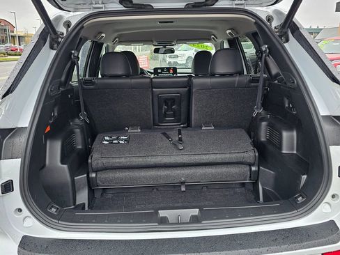 Used 2024 Mitsubishi Outlander SEL AWD/4WD image 11