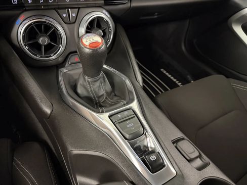 Used 2017 Chevrolet Camaro SS RWD image 23